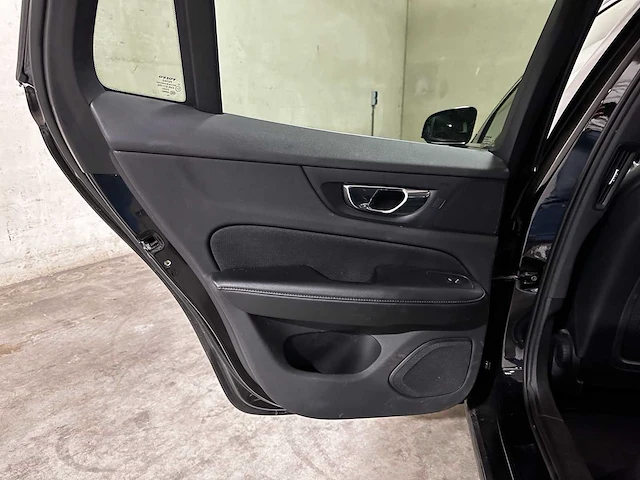 Volvo v60 2.0 d3 inscription 150pk 2020, t-509-fb - afbeelding 28 van  58