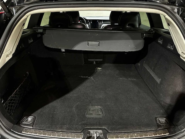 Volvo v60 2.0 d3 inscription 150pk 2020, t-509-fb - afbeelding 30 van  58