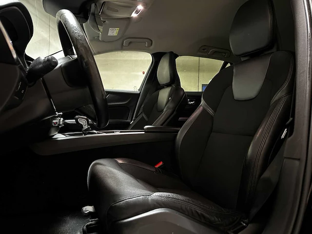 Volvo v60 2.0 d3 inscription 150pk 2020, t-509-fb - afbeelding 27 van  58