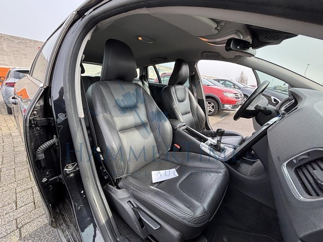 Volvo v60 2.0 d3 summum start/stop, 2011 - afbeelding 16 van  32