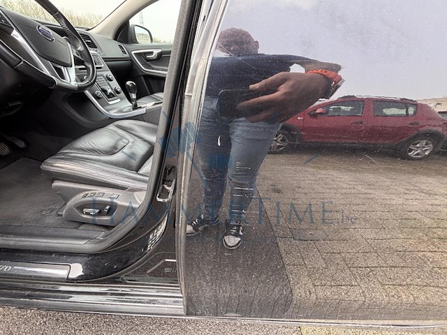 Volvo v60 2.0 d3 summum start/stop, 2011 - afbeelding 26 van  32