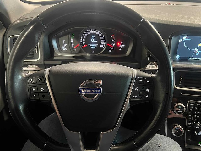 Volvo v60 2.0 d4 r-design, 3-zlt-69 - afbeelding 5 van  19