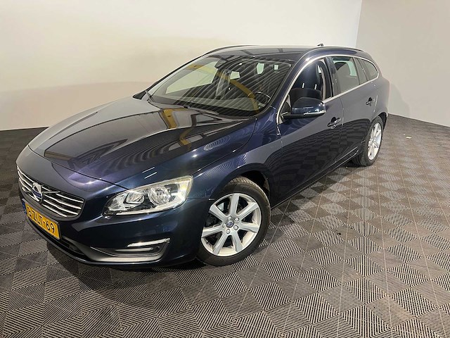 Volvo v60 2.0 d4 r-design, 3-zlt-69 - afbeelding 1 van  19