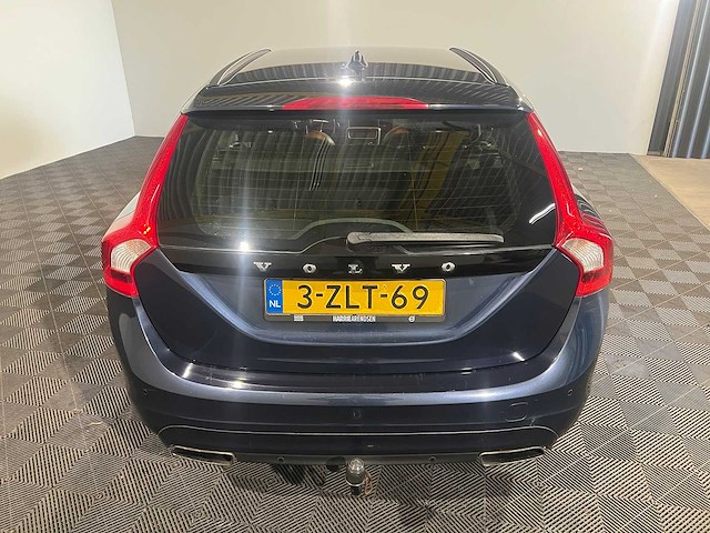 Volvo v60 2.0 d4 r-design, 3-zlt-69 - afbeelding 13 van  19