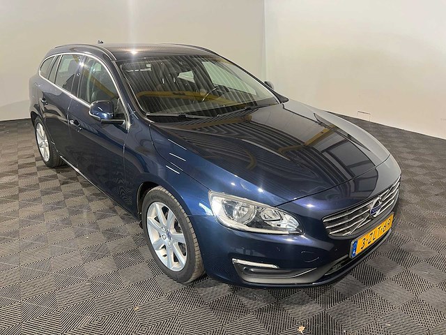 Volvo v60 2.0 d4 r-design, 3-zlt-69 - afbeelding 19 van  19