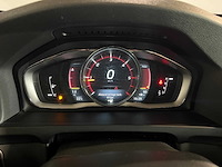 Volvo v60 2.0 d4 summum automaat, 5-ztt-99 - afbeelding 11 van  23