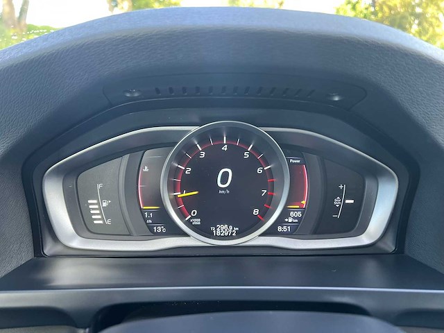Volvo v60 2.0 t4 kinetic ; st-311-n - afbeelding 1 van  10