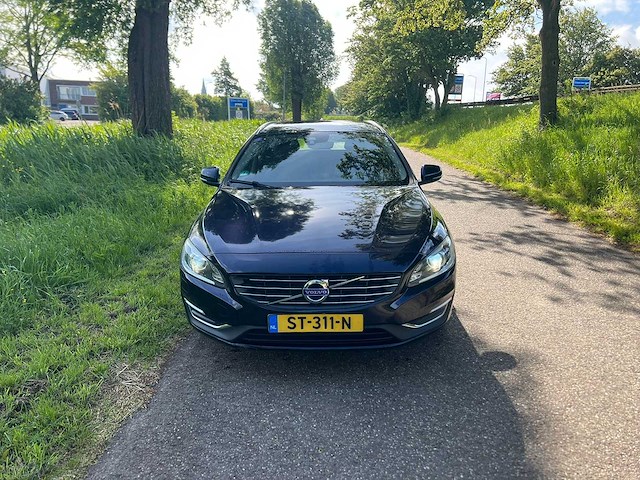 Volvo v60 2.0 t4 kinetic ; st-311-n - afbeelding 4 van  10
