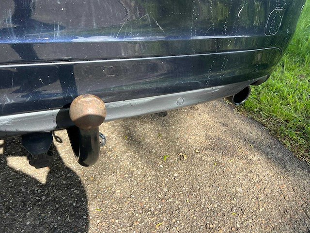 Volvo v60 2.0 t4 kinetic ; st-311-n - afbeelding 22 van  27