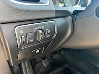 Volvo v60 2.0 t4 kinetic ; st-311-n - afbeelding 13 van  27