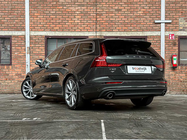 Volvo v60 2.0 t4 momentum proline 188pk 2019 (original-nl), zp-740-l - afbeelding 6 van  48