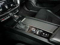Volvo v60 2.0 t4 momentum proline 188pk 2019 (original-nl), zp-740-l - afbeelding 20 van  48