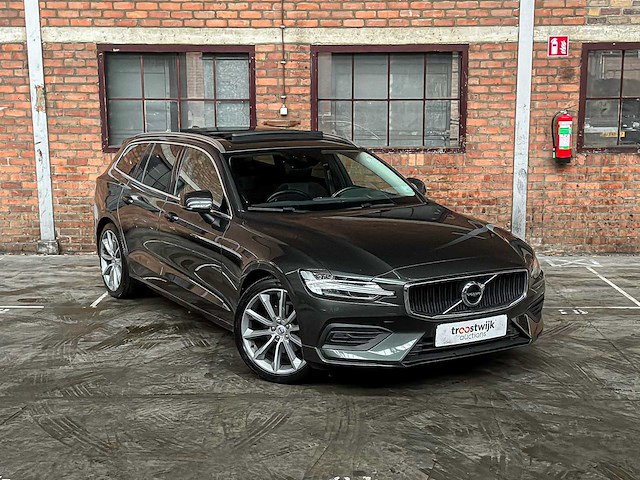 Volvo v60 2.0 t4 momentum proline 188pk 2019 (original-nl), zp-740-l - afbeelding 16 van  18