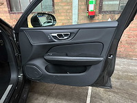 Volvo v60 2.0 t4 momentum proline 188pk 2019 (original-nl), zp-740-l - afbeelding 27 van  33