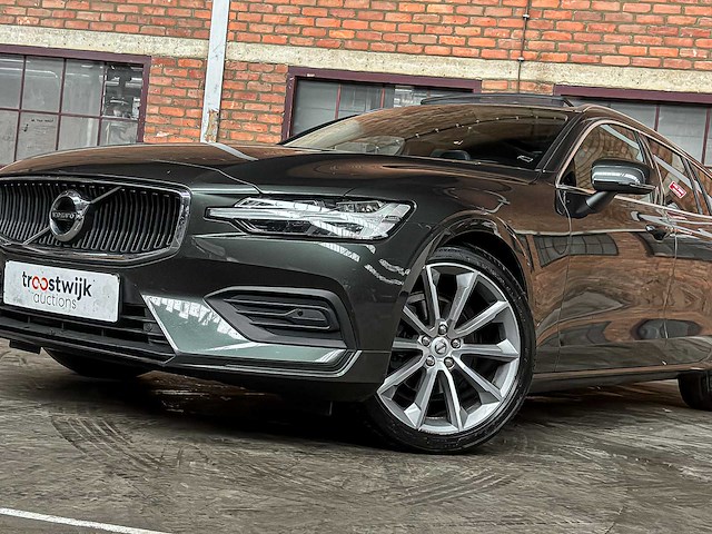 Volvo v60 2.0 t4 momentum proline 188pk 2019 (original-nl), zp-740-l - afbeelding 3 van  33