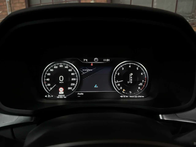 Volvo v60 2.0 t4 momentum proline 188pk 2019 (original-nl), zp-740-l - afbeelding 20 van  49