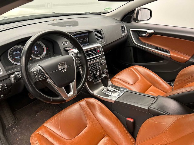 Volvo v60 2.0 t5 summum 2011 | 38-sbg-7 - afbeelding 10 van  40
