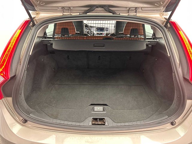Volvo v60 2.0 t5 summum 2011 | 38-sbg-7 - afbeelding 35 van  40