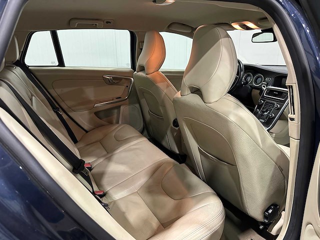 Volvo v60 2.0 t5 summum 93-tpn-4 93-tpn-4 - afbeelding 4 van  23