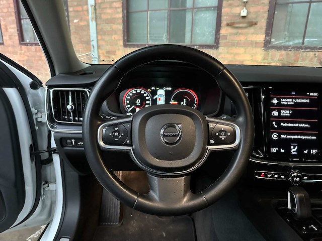 Volvo v60 2.0 t6 recharge awd inscription expression 253pk 2021 (origineel-nl + 1e eigenaar), n-828-hz - afbeelding 10 van  45