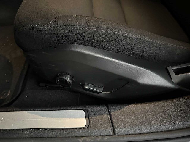 Volvo v60 2.0 t6 recharge awd inscription expression 253pk 2021 (origineel-nl + 1e eigenaar), n-828-hz - afbeelding 14 van  45