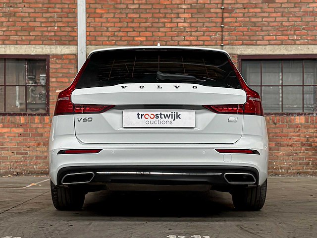 Volvo v60 2.0 t6 recharge awd inscription expression 253pk 2021 (origineel-nl + 1e eigenaar), n-828-hz - afbeelding 3 van  45