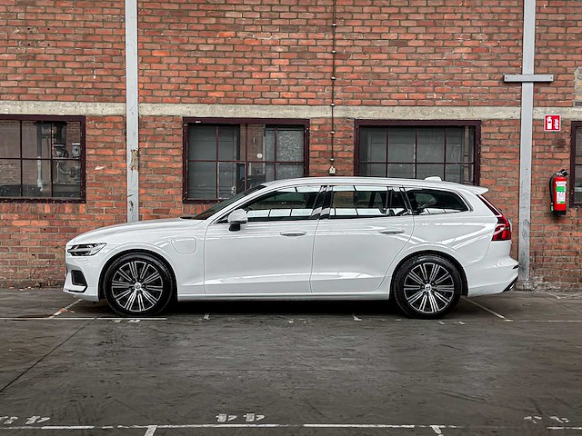 Volvo v60 2.0 t6 recharge awd inscription expression 253pk 2021 (origineel-nl + 1e eigenaar), n-828-hz - afbeelding 8 van  45