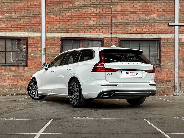 Volvo v60 2.0 t6 recharge awd inscription expression 253pk 2021 (origineel-nl + 1e eigenaar), n-828-hz - afbeelding 6 van  45