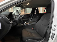 Volvo v60 2.0 t6 recharge awd inscription expression 253pk 2021 (origineel-nl + 1e eigenaar), n-828-hz - afbeelding 34 van  45