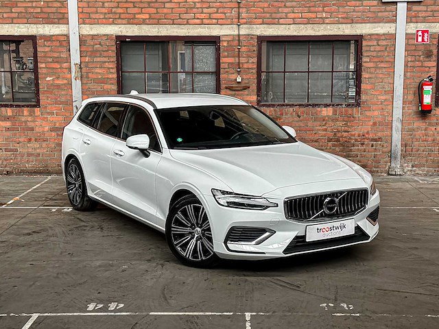 Volvo v60 2.0 t6 recharge awd inscription expression 253pk 2021 (origineel-nl + 1e eigenaar), n-828-hz - afbeelding 40 van  45