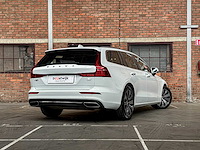 Volvo v60 2.0 t6 recharge awd inscription expression 253pk 2021 (origineel-nl + 1e eigenaar), n-828-hz - afbeelding 42 van  45