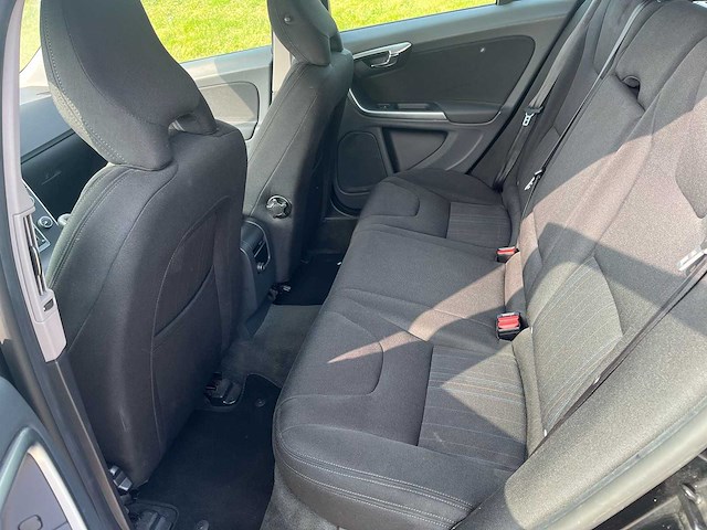 Volvo v60 2.0t kinetic, 39-pns-1 - afbeelding 10 van  22