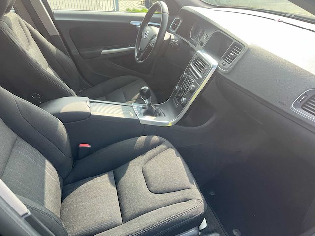 Volvo v60 2.0t kinetic, 39-pns-1 - afbeelding 20 van  22