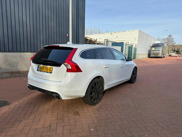 Volvo v60 2.0t kinetic automaat, hxt-70-g - afbeelding 2 van  9