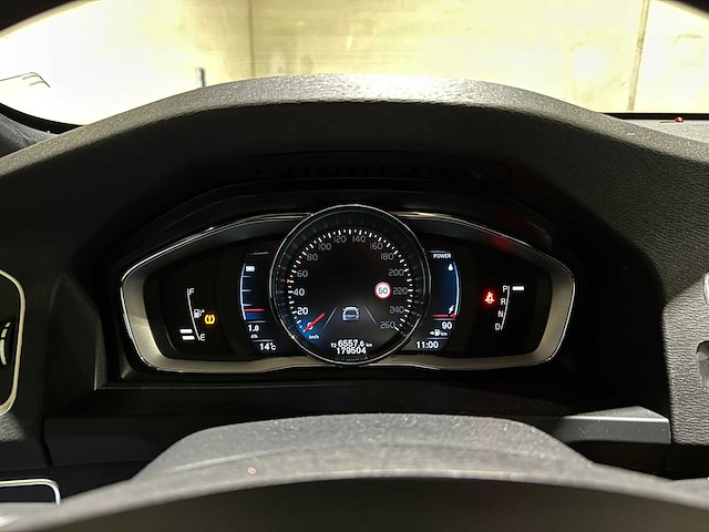 Volvo v60 2.4 d5 twin engine special edition 163pk 2015, nh-759-l - afbeelding 15 van  40