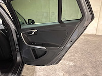 Volvo v60 2.4 d5 twin engine special edition 163pk 2015, nh-759-l - afbeelding 21 van  40