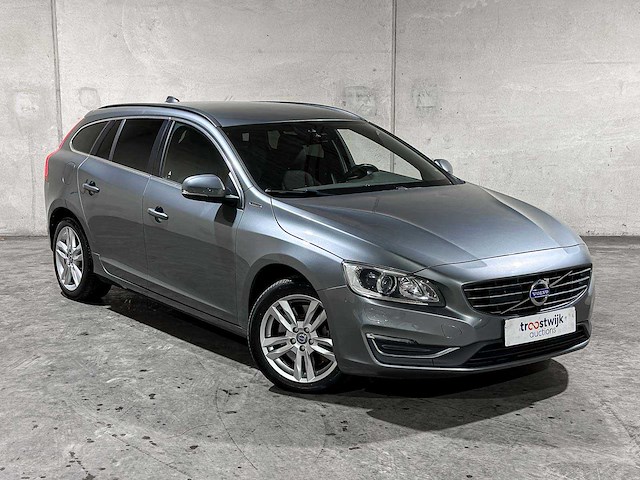 Volvo v60 2.4 d5 twin engine special edition 163pk 2015, nh-759-l - afbeelding 31 van  40