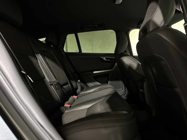 Volvo v60 2.4 d5 twin engine special edition 163pk 2015, nh-759-l - afbeelding 28 van  40