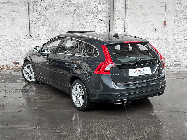 Volvo v60 2.4 d6 awd pl.i sum. 215pk 2014, 3-tld-47 - afbeelding 6 van  43