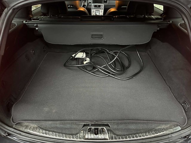 Volvo v60 2.4 d6 awd pl.i sum. 215pk 2014, 3-tld-47 - afbeelding 28 van  43