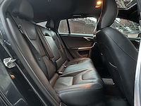 Volvo v60 2.4 d6 awd pl.i sum. 215pk 2014, 3-tld-47 - afbeelding 31 van  43