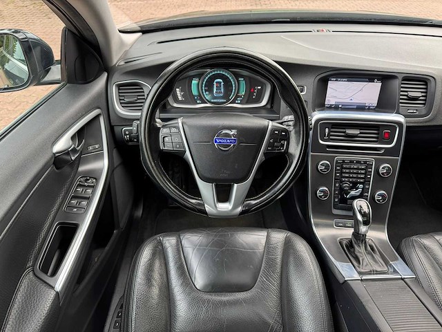 Volvo v60 2.4 d6 awd pl.i sum. 8-sjr-47 - afbeelding 9 van  29
