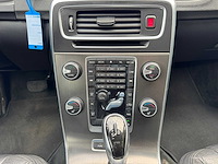 Volvo v60 2.4 d6 awd pl.i sum. 8-sjr-47 - afbeelding 16 van  29