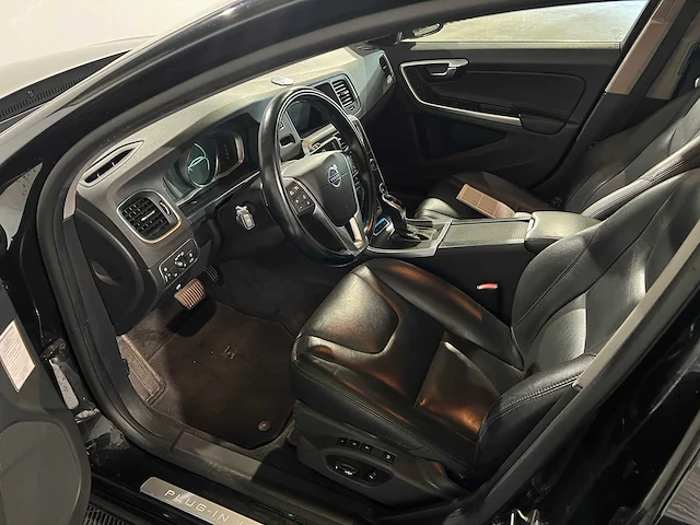 Volvo v60 2.4 d6 awd pl.i summum, 1-svv-54 - afbeelding 4 van  19