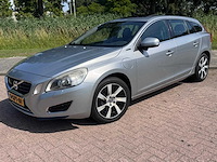 Volvo v60 2.4 d6 awd plug-in hybrid pure limited, 8-kpt-01 - afbeelding 1 van  19