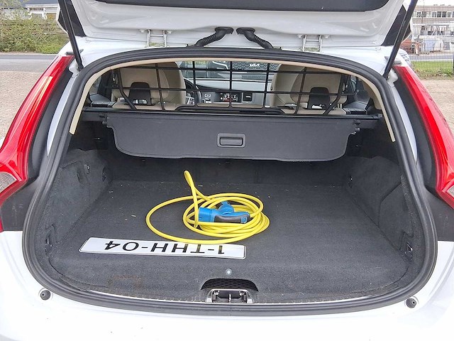 Volvo v60 2.4 d6 awd plug-in hybrid summum | 1-thh-04 - afbeelding 25 van  37