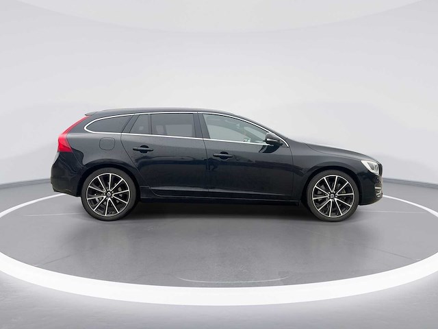 Volvo v60 2.4 d6 awd plug-in hybrid summum 2013 | 3-ktv-67 - afbeelding 7 van  29