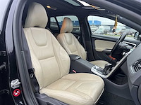 Volvo v60 2.4 d6 awd plug-in hybrid summum 2013 | 3-ktv-67 - afbeelding 18 van  29