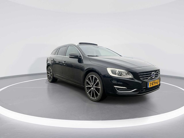 Volvo v60 2.4 d6 awd plug-in hybrid summum 2013 | 3-ktv-67 - afbeelding 12 van  29