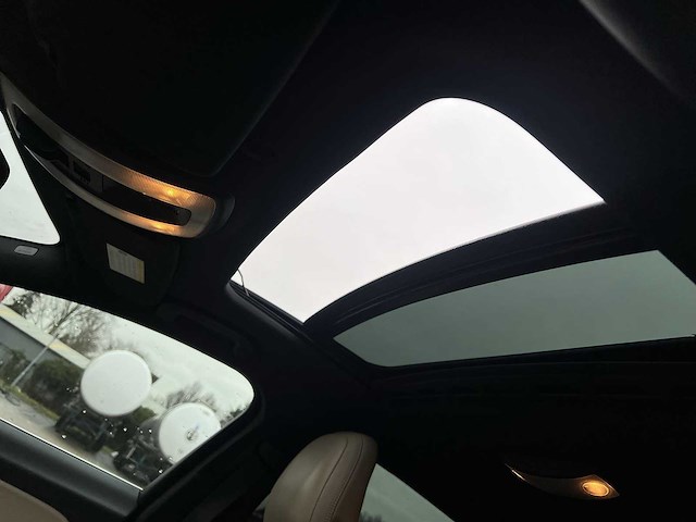 Volvo v60 2.4 d6 awd plug-in hybrid summum 2013 | 3-ktv-67 - afbeelding 28 van  29